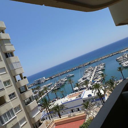 Urbanizacion Puerto Paraiso Estepona Bagian luar foto